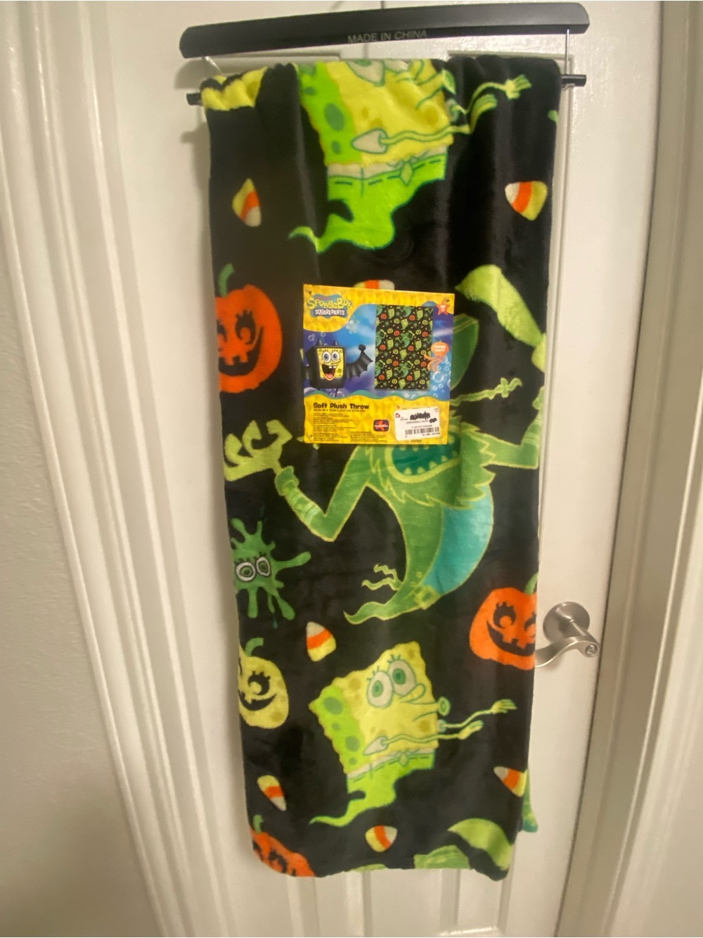 SpongeBob Squarepants Halloween Fleece Throw – Black, Green & Orange